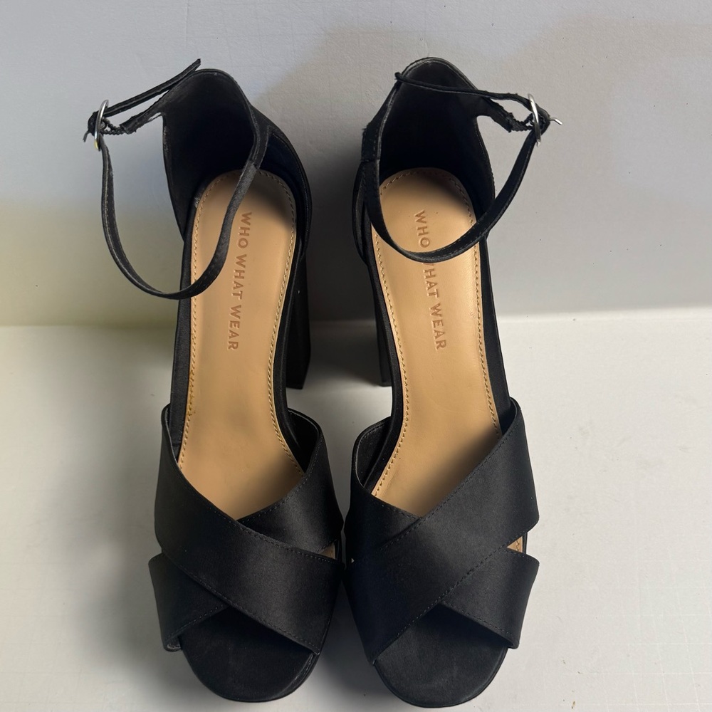 Who What Wear Black Strappy Heels Size 6 1/2